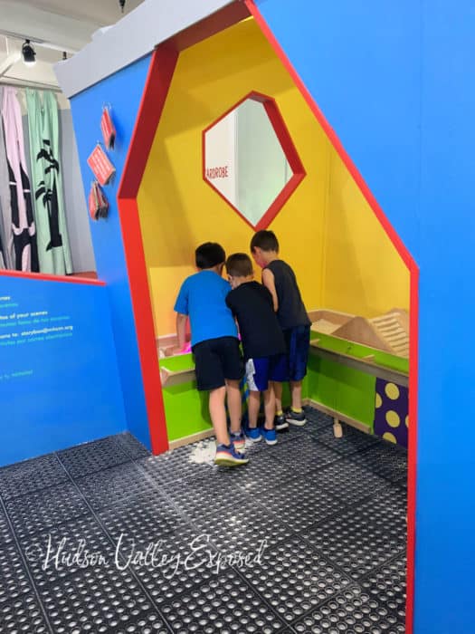Children playing at the Mid Hudson Childrens Museum