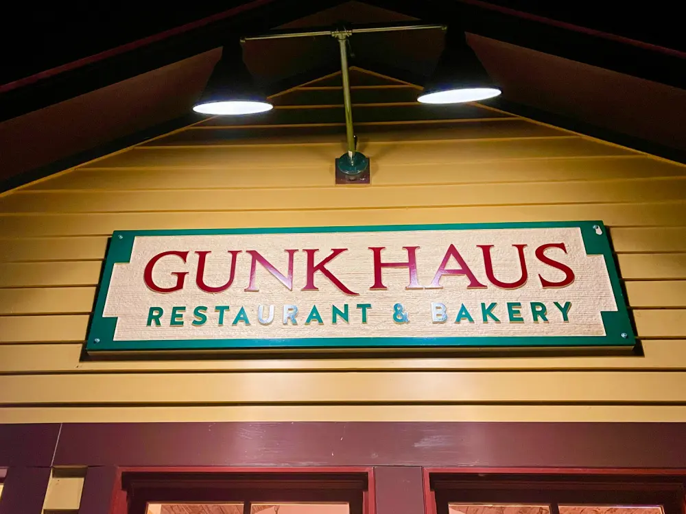 Gunk Haus Restaurant Sign